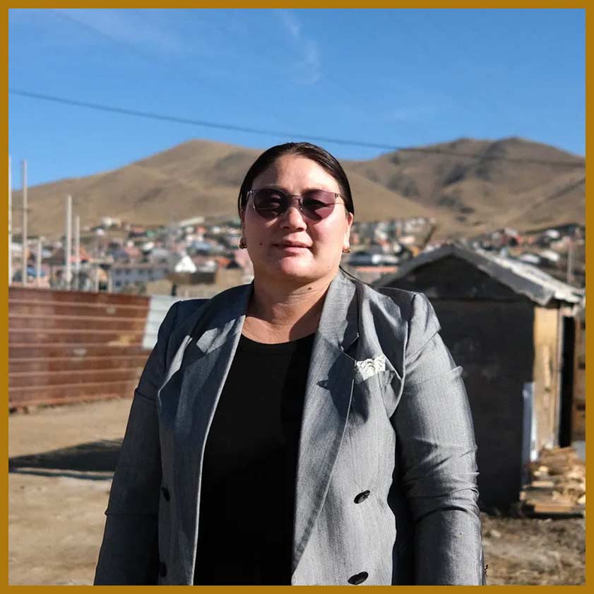 Mongolian nomad woman with child